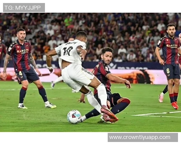 姆巴佩西甲火力全开9场比赛斩获10球2助攻状态惊人 姆巴佩西甲火力全开9场比赛斩获10球2助攻状态惊人