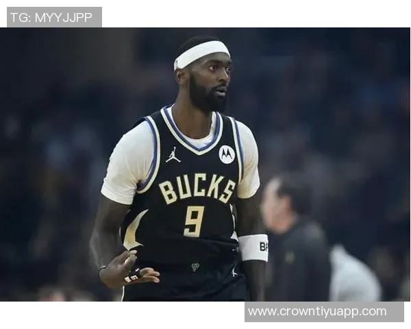 波蒂斯半场表现出色高效得分助力球队次节逆转局势