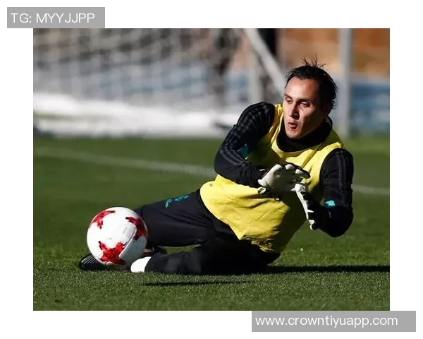 海斯谈比赛节奏：坚持日常训练与后卫配合是我的秘诀