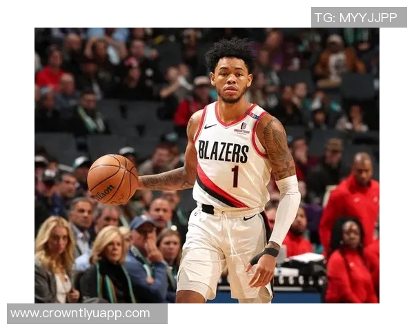 安芬尼西蒙斯表现出色16投10中砍下23分助球队迎战困难局面