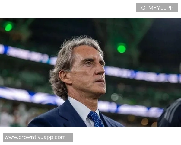 斯基拉确认与后卫詹卢卡曼奇尼续约至2029年助力罗马计划