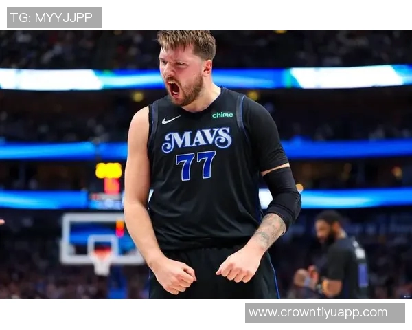 约基奇对抗训练后与裁判深入交流20分钟探讨比赛规则与判罚细节